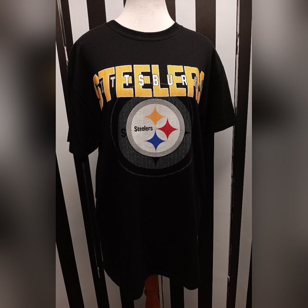NWOT Pittsburgh Steelers tshirt